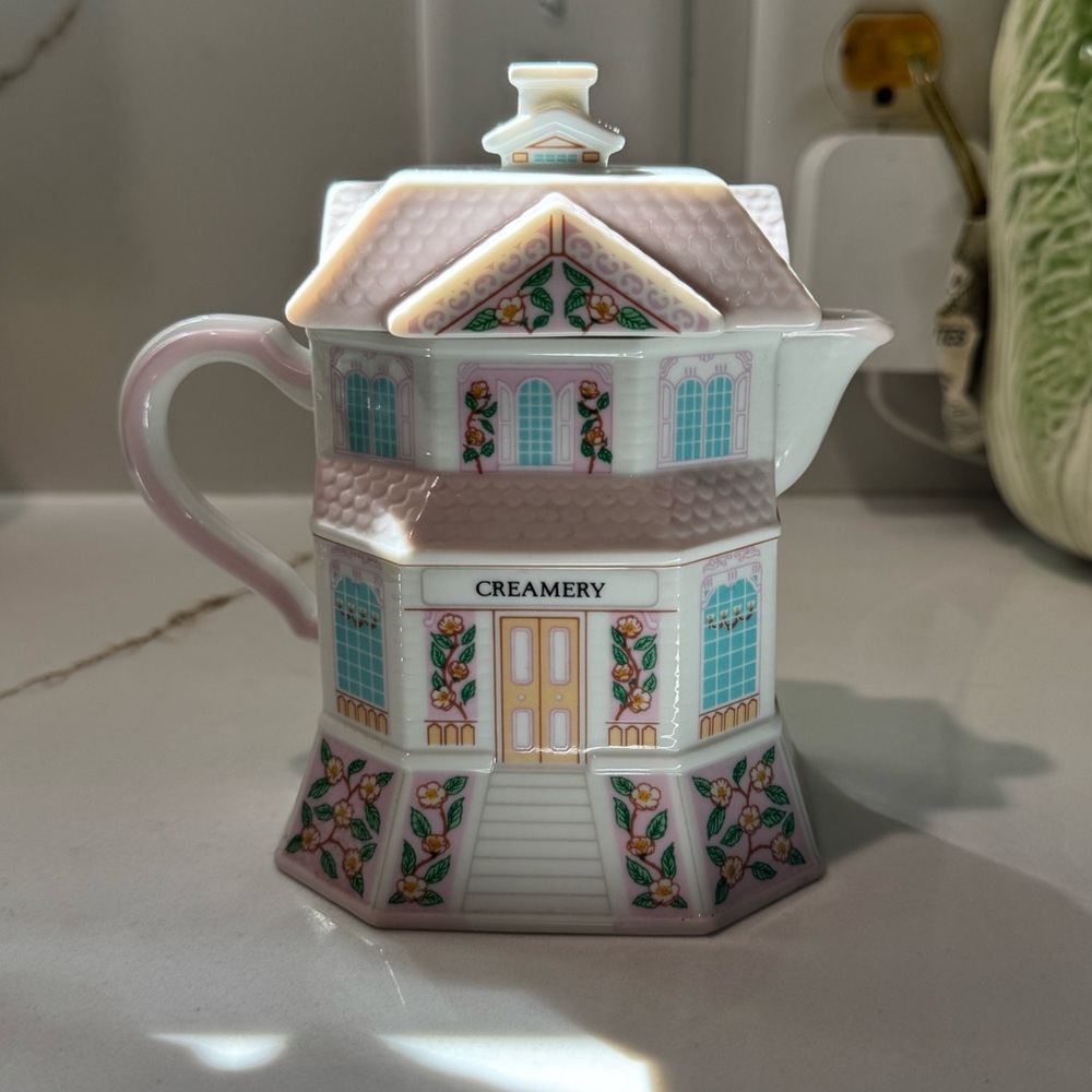 Lenox Village Collection Creamery Pot With Lid Spice Village